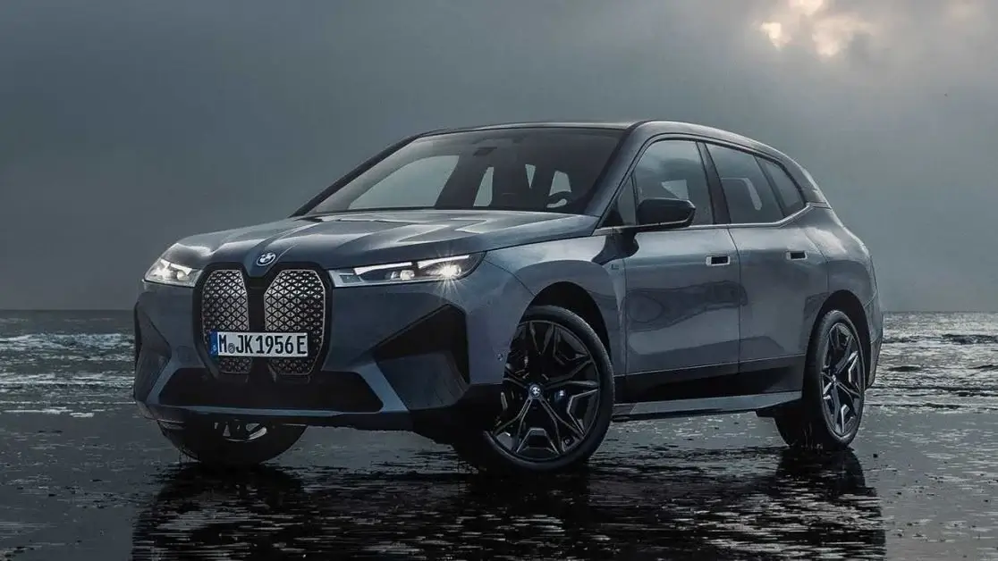 Унікальні особливості BMW IX