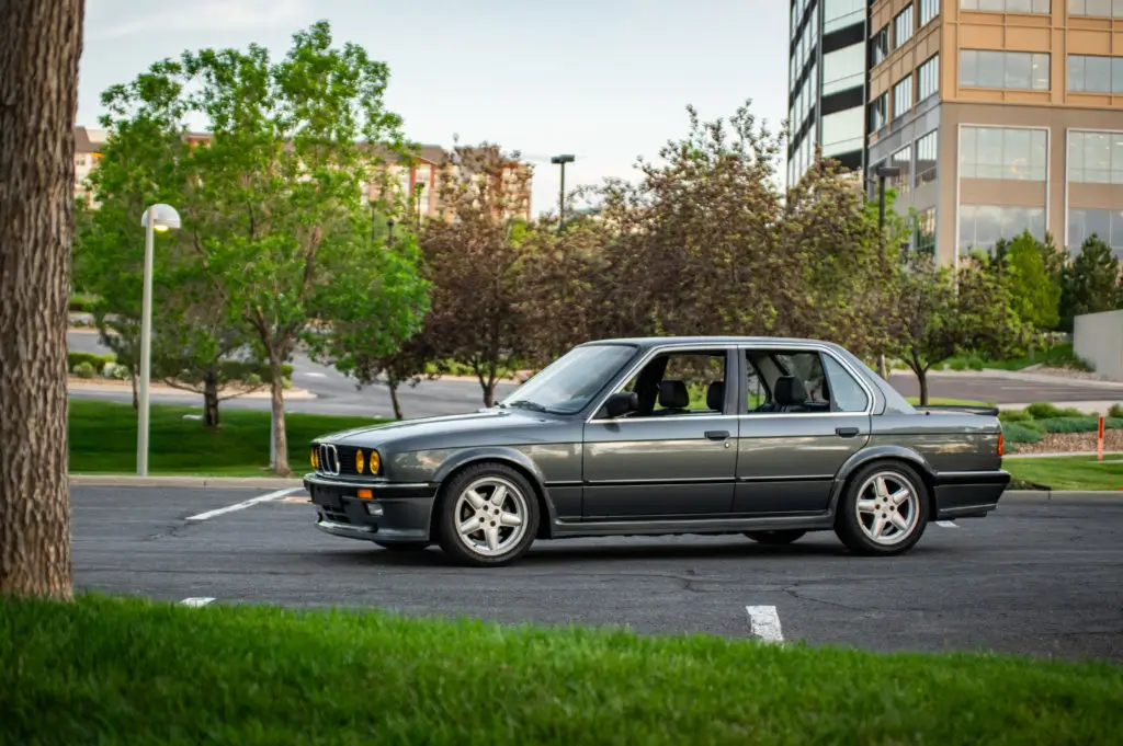 Екстер'єр BMW E30