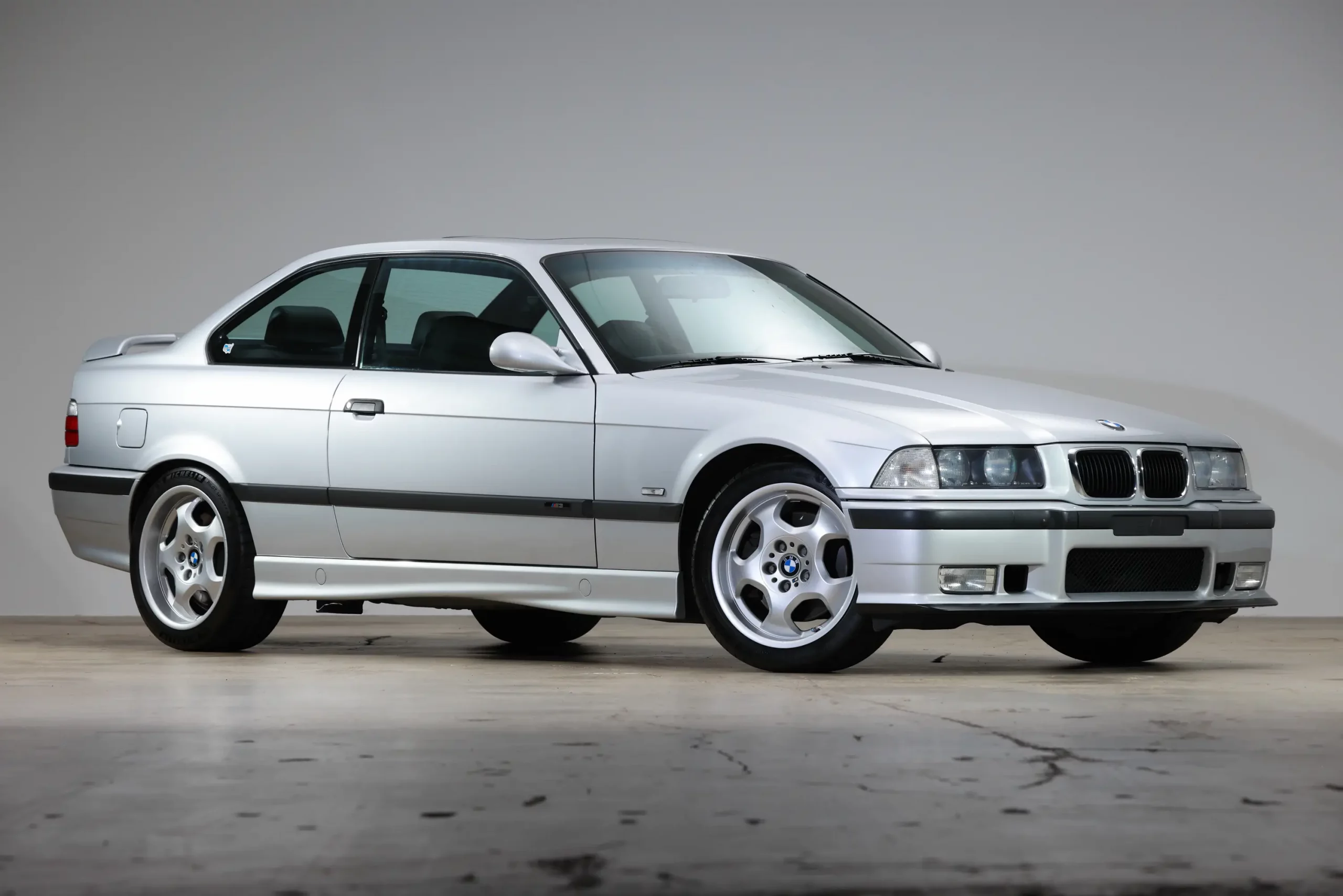 Унікальні особливості BMW E36