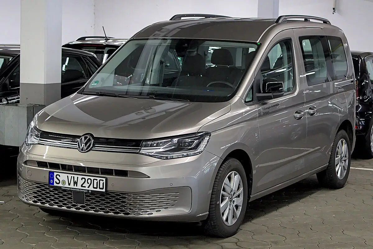 Головні характеристики Volkswagen Caddy та широкі можливості авто